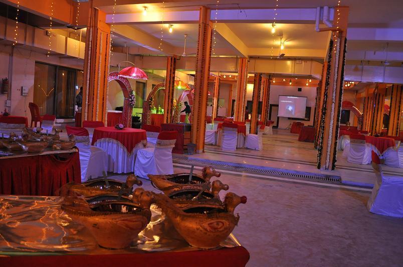 Hotel Maruti Mandapam จาบัลปูร์ ภายนอก รูปภาพ